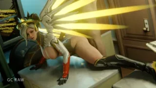 Mercy sat on the splits